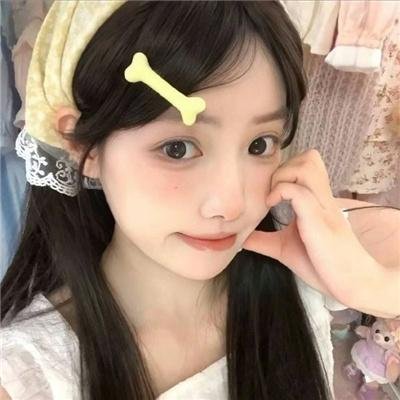 狗尾巴草也是花封面